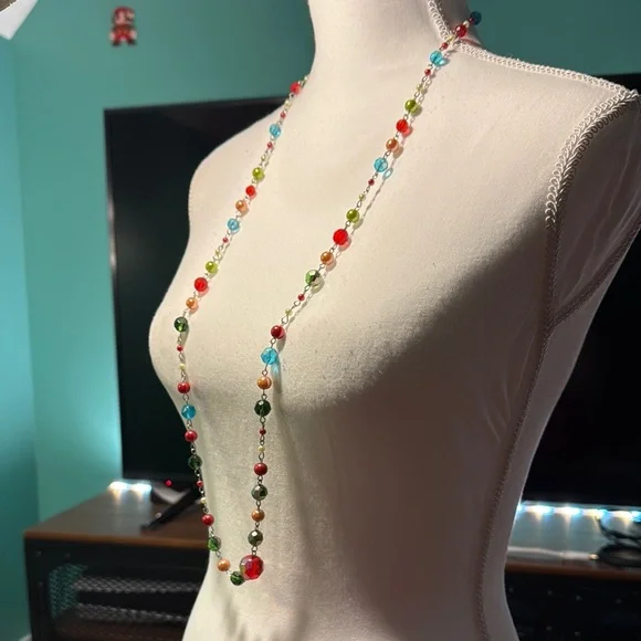 Red and Blue Beaded Necklace Vibrant Bohemian Style - Picture 2 of 5